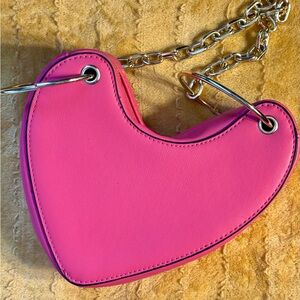 Pink Heart-Shaped Chain Bag